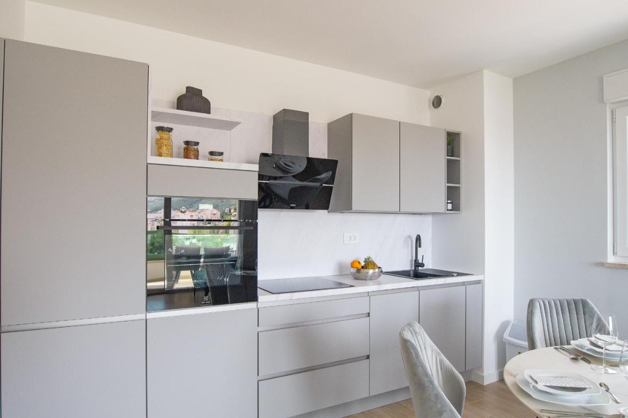Residence Ivano Макарска Екстериор снимка